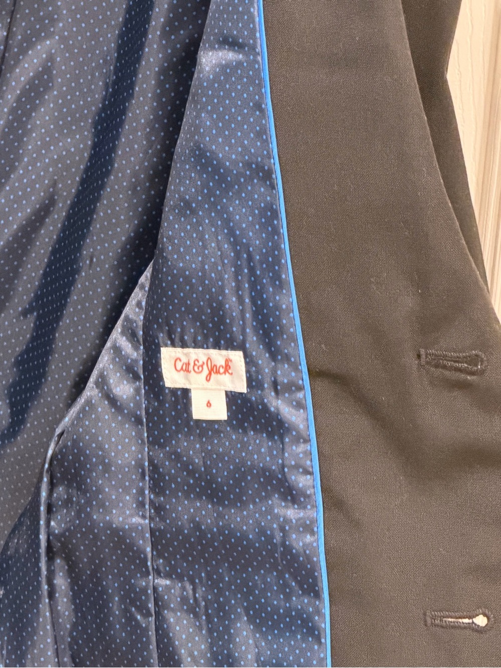 Cat & Jack Boys' Black Suit Jacket Size 6 NWOT - Picture 3 of 3